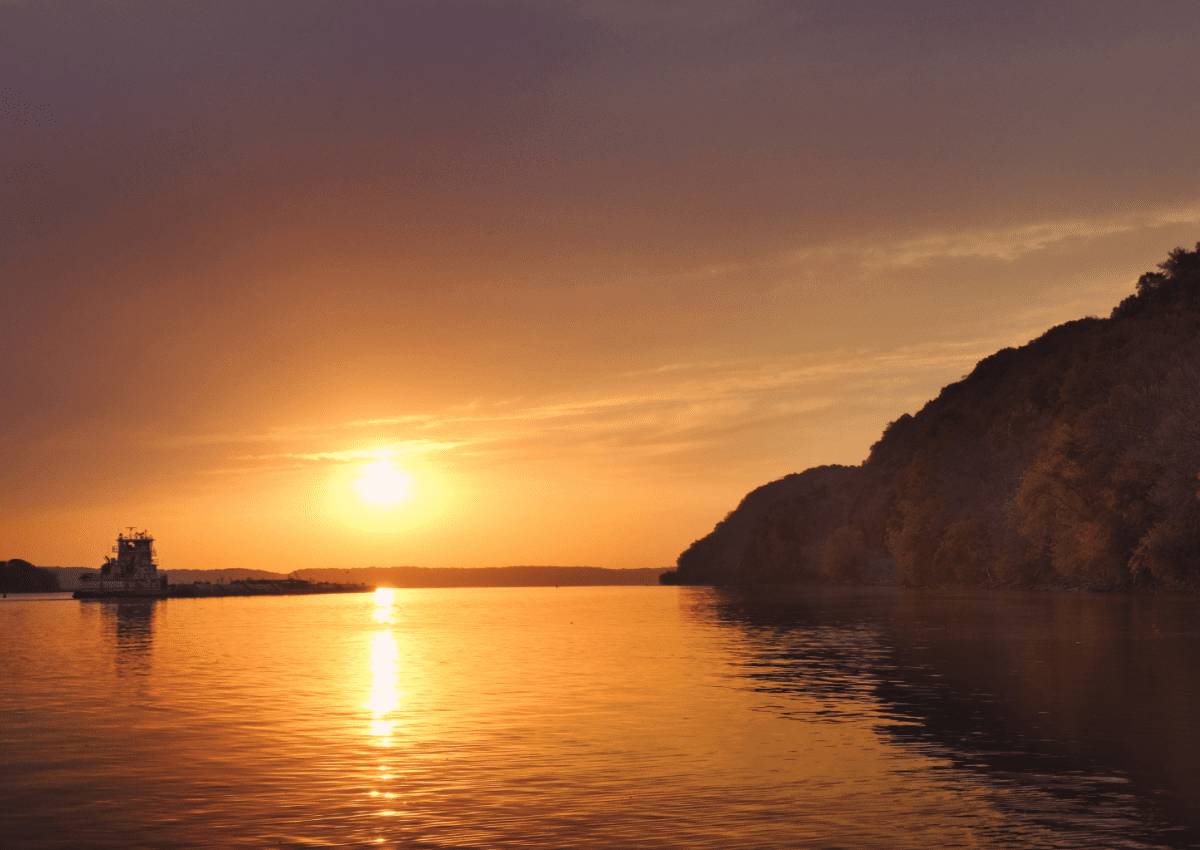 how to start a travel agency in iowa