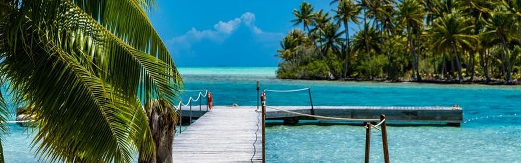 Paul Gauguin Cruises private beach lagoon in French Polynesia available through Travel Agent Pro preferred partner programs